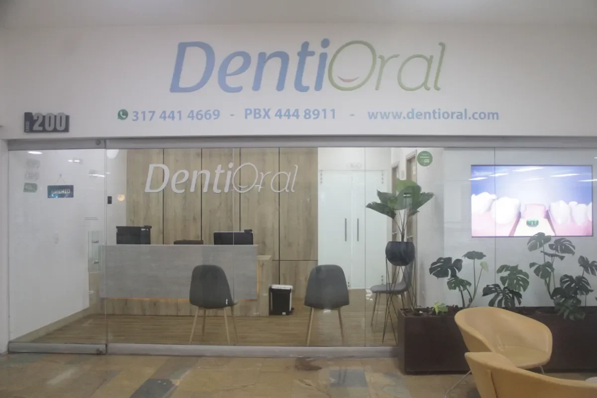 Fachada Dentioral