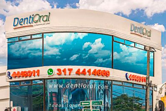 Fachada DentiOral