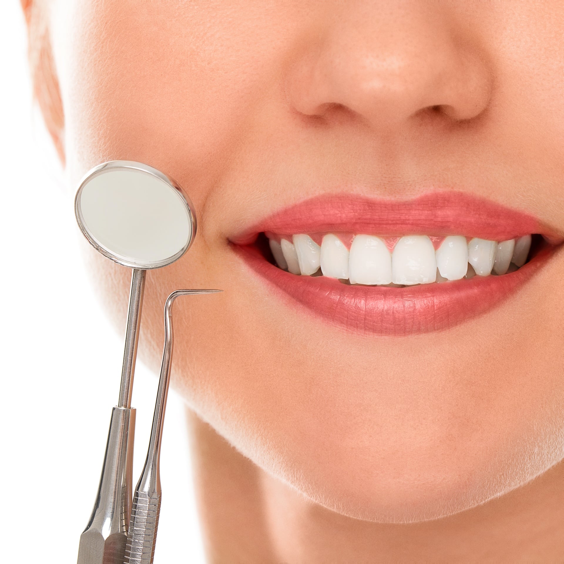 Blanqueamiento dental en Medellín: adiós a las manchas